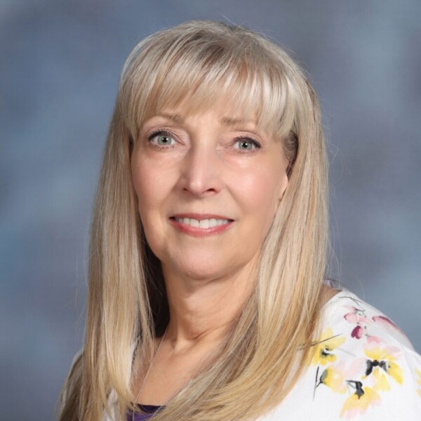 Photo of Laura Peterson Photo of Laura Peterson